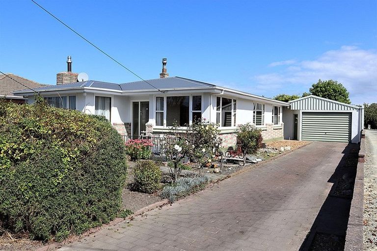 Photo of property in 13 Balmoral Street, Oamaru North, Oamaru, 9400