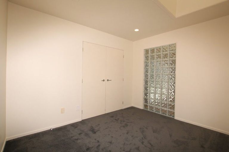 Photo of property in 3 Khaleel Place, Henderson, Auckland, 0612