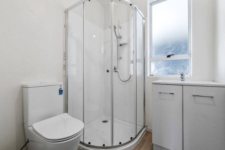 Photo of property in 108 Manuroa Road, Takanini, 2112