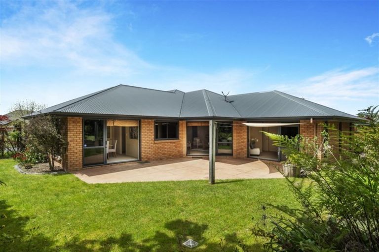 Photo of property in 5 Parkwood Place, Huntington, Hamilton, 3210