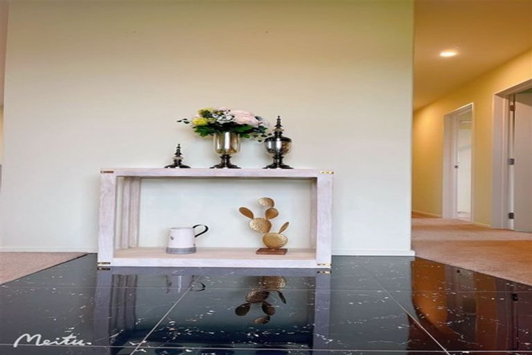 Photo of property in 112 Caulfield Avenue, Halswell, Christchurch, 8025