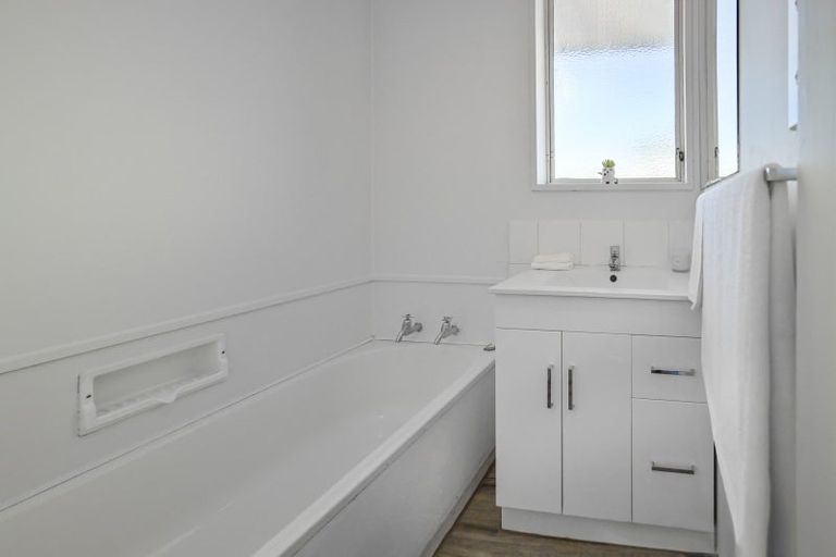 Photo of property in 11 Columbus Crescent, Flaxmere, Hastings, 4120