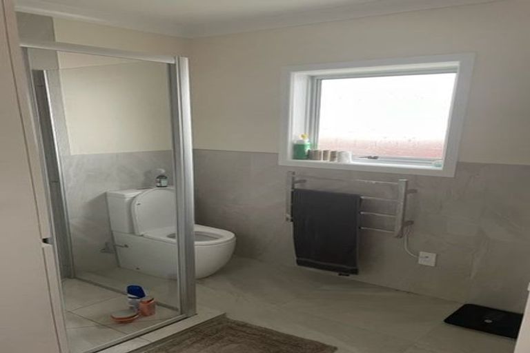 Photo of property in 1126a Heaphy Terrace, Fairfield, Hamilton, 3214