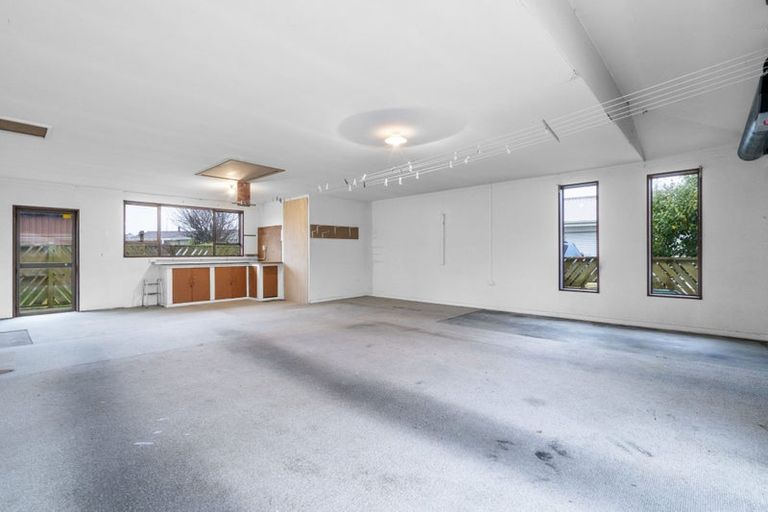 Photo of property in 5 Raeburn Place, Gore, 9710