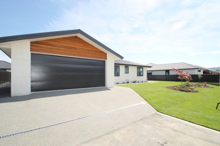 Photo of property in 32 Owhiro Avenue, Mosgiel, 9024