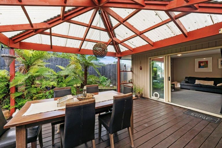 Photo of property in 65 Mountain Road, Western Heights, Rotorua, 3015