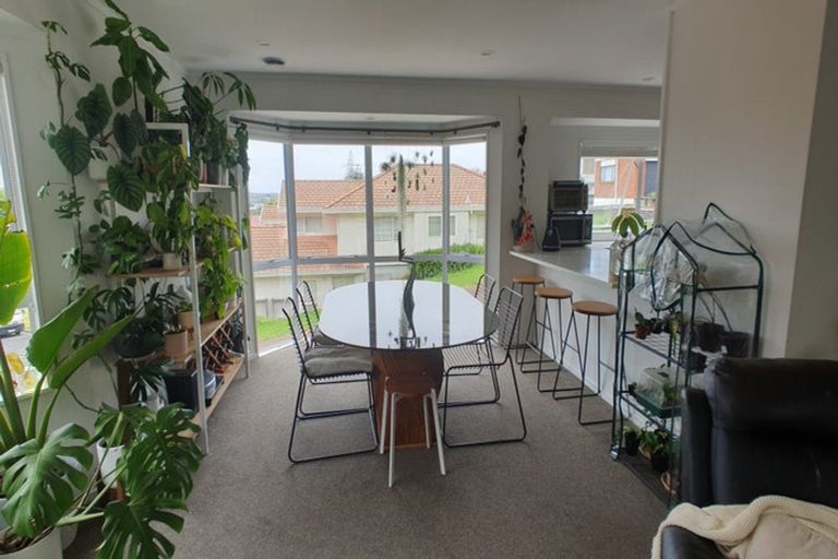 Photo of property in 12 Alice Place, Hillcrest, Auckland, 0627