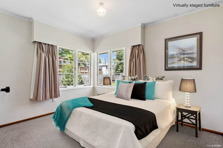 Photo of property in 3 Henderson Valley Road, Henderson, Auckland, 0612