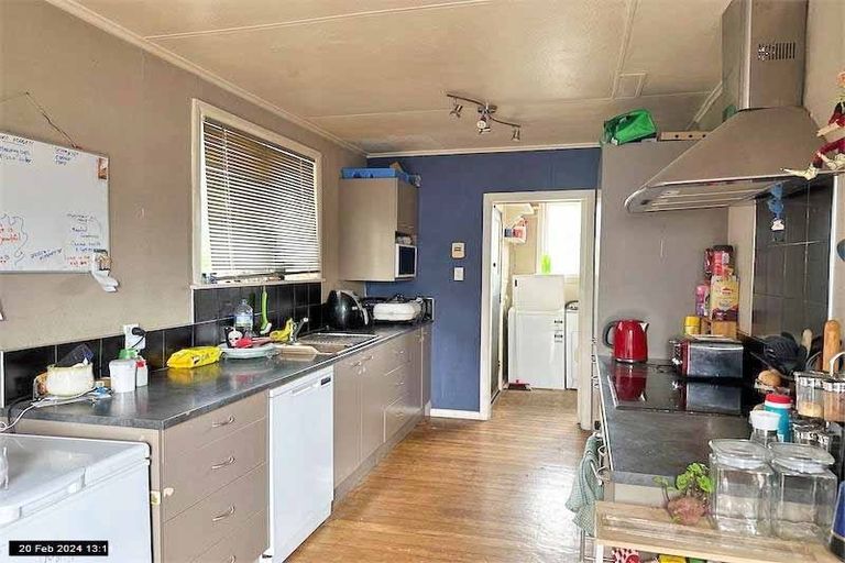 Photo of property in 18 Dowding Street, Melville, Hamilton, 3206