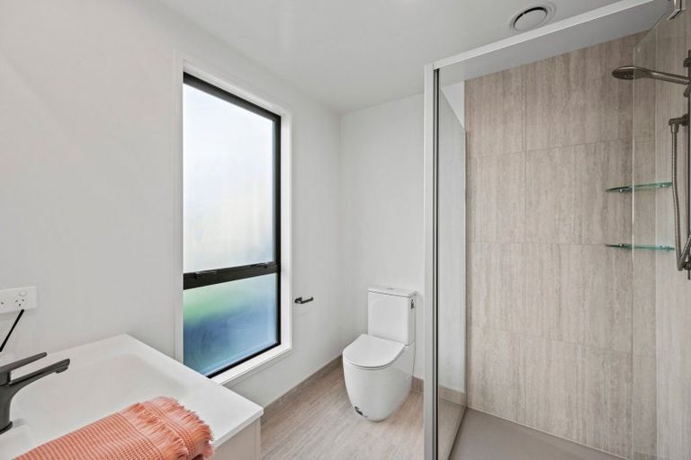 Photo of property in 42 Opouatu Avenue, Glenbrook, 2681