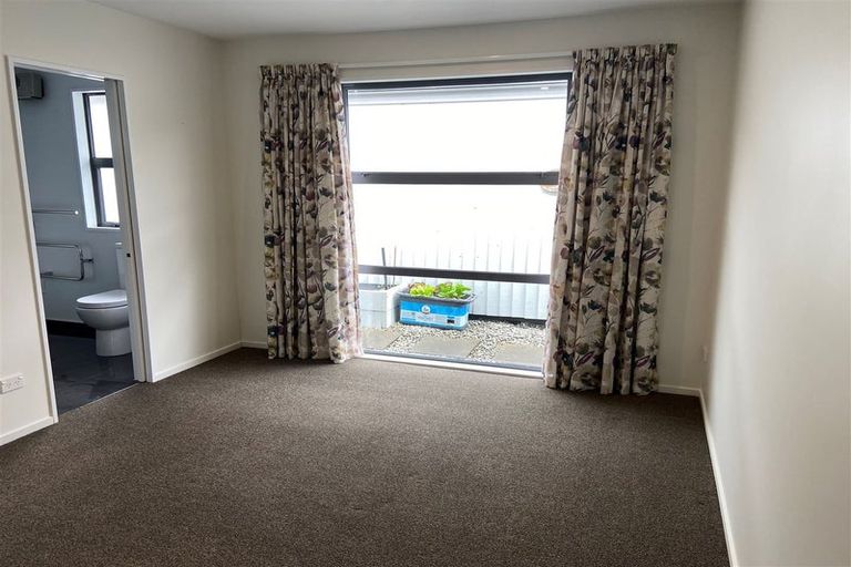 Photo of property in 30 Packard Crescent, Halswell, Christchurch, 8025