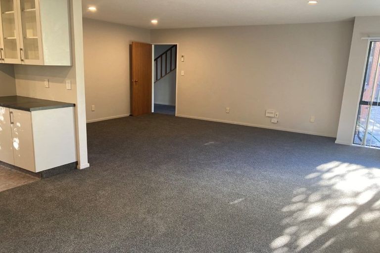 Photo of property in 17 Tintern Avenue, Avonhead, Christchurch, 8042