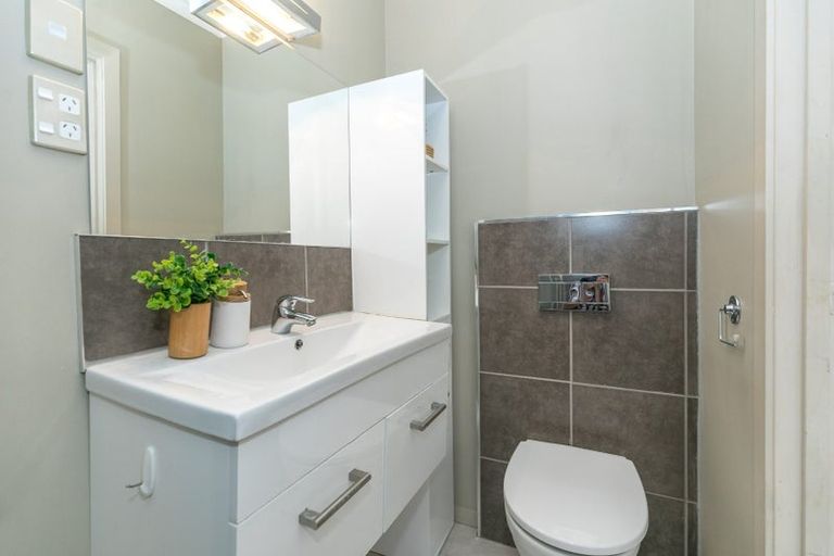 Photo of property in 35 Acacia Crescent, Glenview, Hamilton, 3206