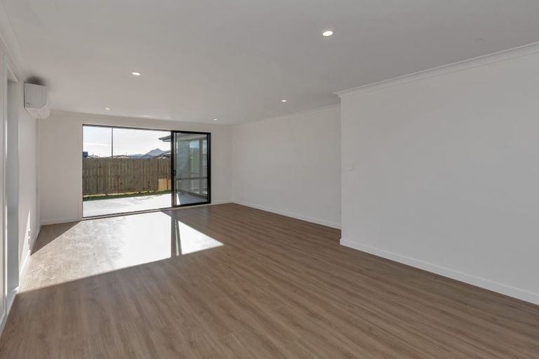 Photo of property in 8 Taurangawaka Road, One Tree Point, 0118