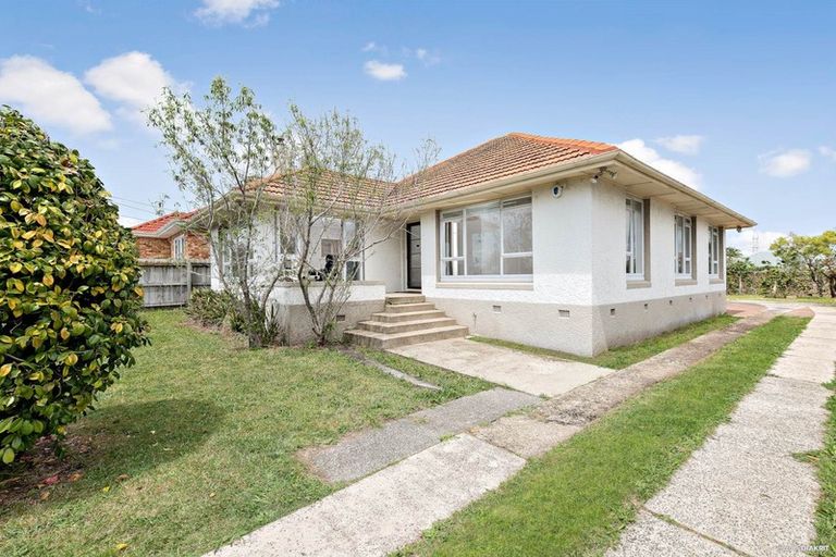Photo of property in 527 Richardson Road, Mount Roskill, Auckland, 1041