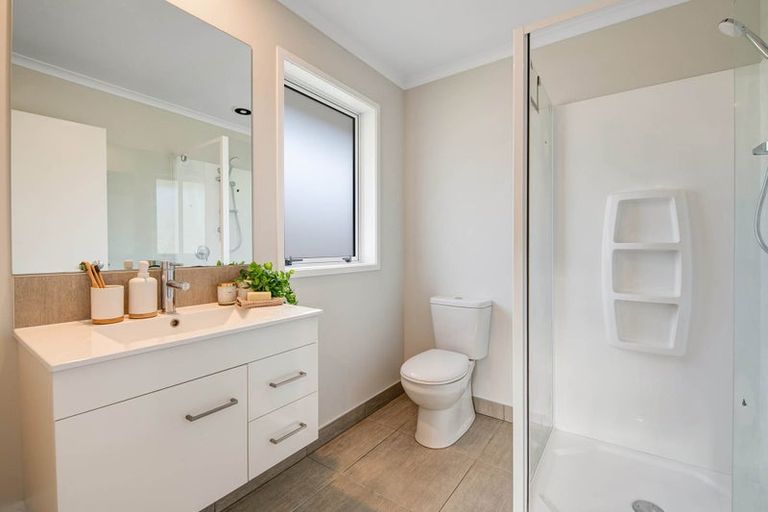 Photo of property in 1 Harry Close, Warkworth, 0910