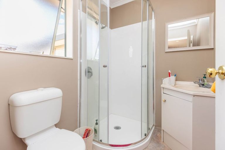 Photo of property in 8a Lloyd Drive, Nawton, Hamilton, 3200