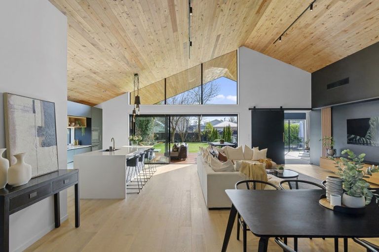 Photo of property in 39 Paparoa Street, Papanui, Christchurch, 8053