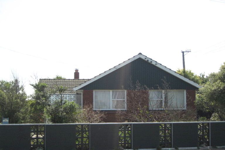 Photo of property in 75 Rowan Avenue, Aranui, Christchurch, 8061