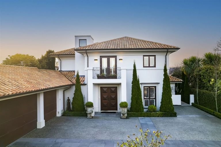 Photo of property in 87 Merivale Lane, Merivale, Christchurch, 8014