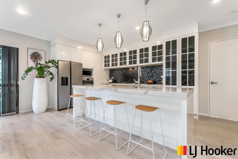 Photo of property in 41 Cloonlyon Drive, Flat Bush, Auckland, 2019