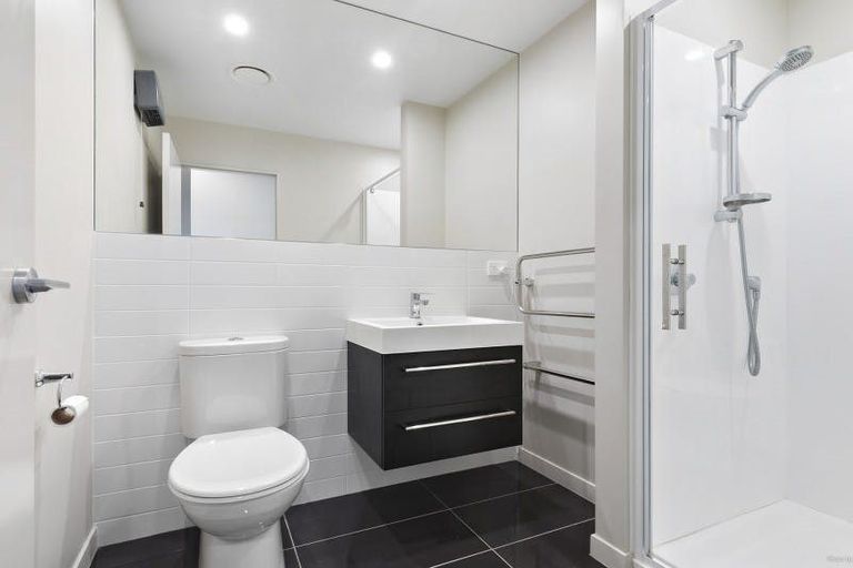 Photo of property in 6/2 Stone Street, Miramar, Wellington, 6022