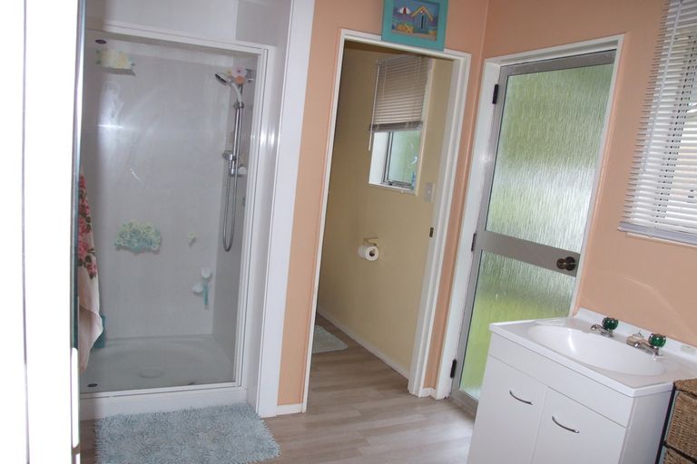 Photo of property in 16 Maria Place, Turangi, 3334