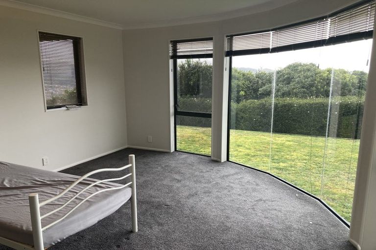 Photo of property in 11 Meadowbank Drive, Belmont, Lower Hutt, 5010