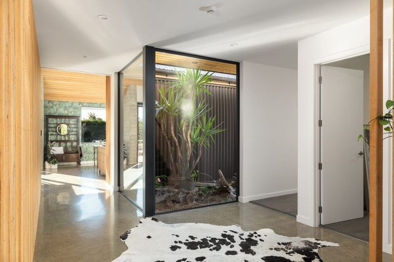 Photo of property in 112 Birchs Road, Prebbleton, 7674