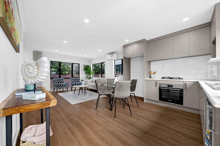 Photo of property in 4/174b Clevedon Road, Papakura, 2110