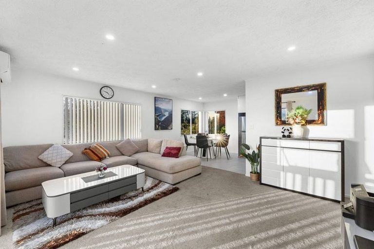 Photo of property in 1/34a Helena Street, Massey, Auckland, 0614