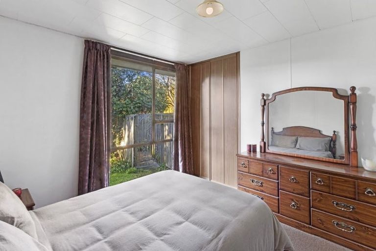 Photo of property in 18 Hersham Place, Bromley, Christchurch, 8062