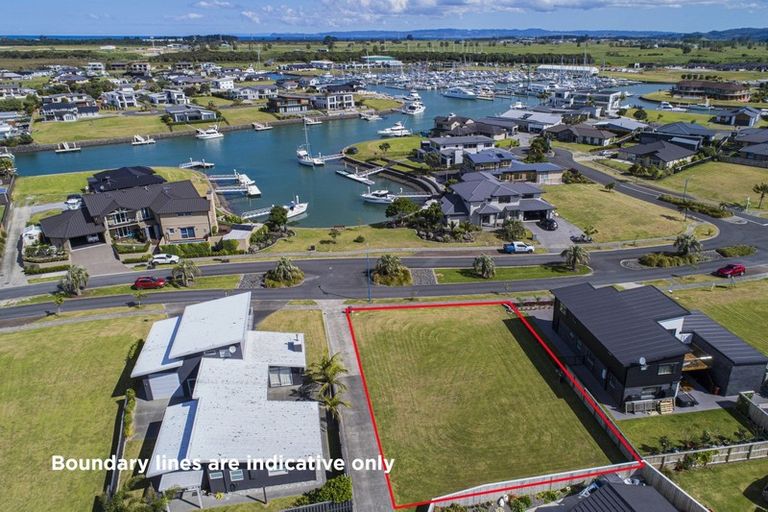 Photo of property in 12 Mariners Haven, One Tree Point, 0118