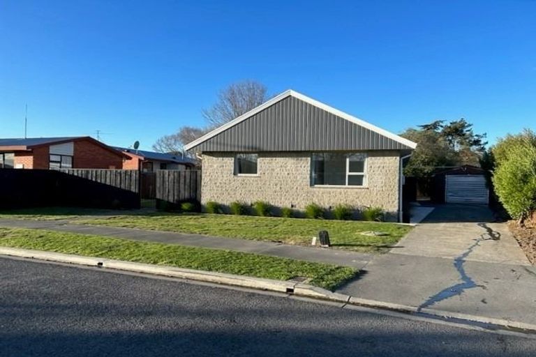 Photo of property in 40 Ashwood Street, Parklands, Christchurch, 8083