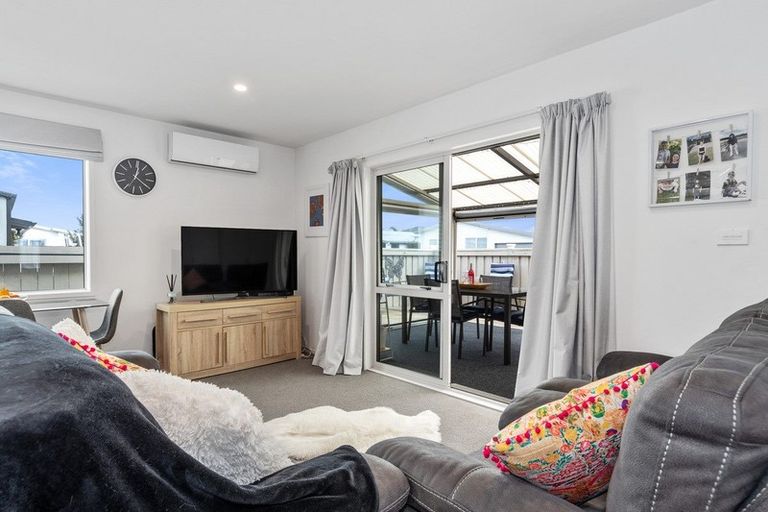 Photo of property in 11 Kamahi Crescent, Papamoa Beach, Papamoa, 3118