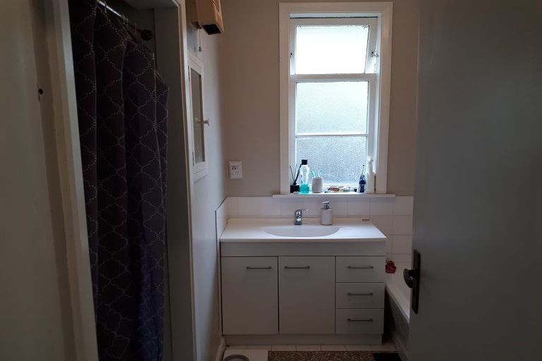 Photo of property in 1/241 Ilam Road, Ilam, Christchurch, 8041