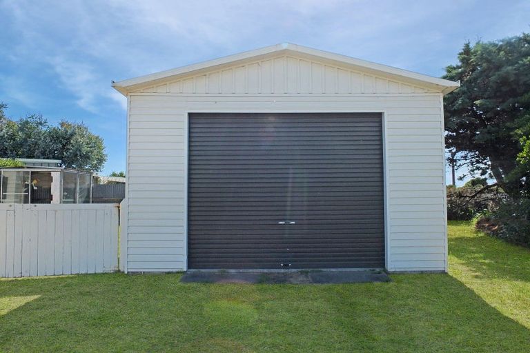 Photo of property in 90 Seabury Avenue, Foxton Beach, Foxton, 4815