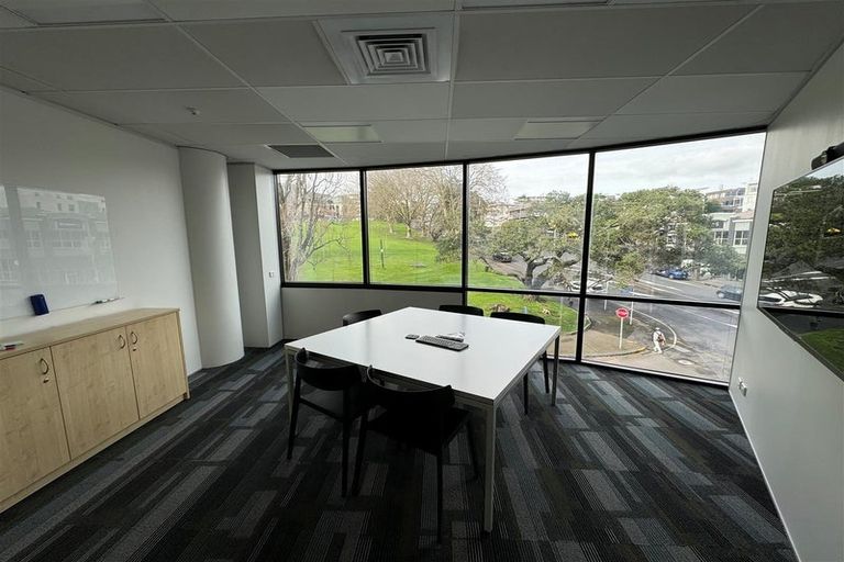 Photo of property in 2 Augustus Terrace, Parnell, Auckland, 1052