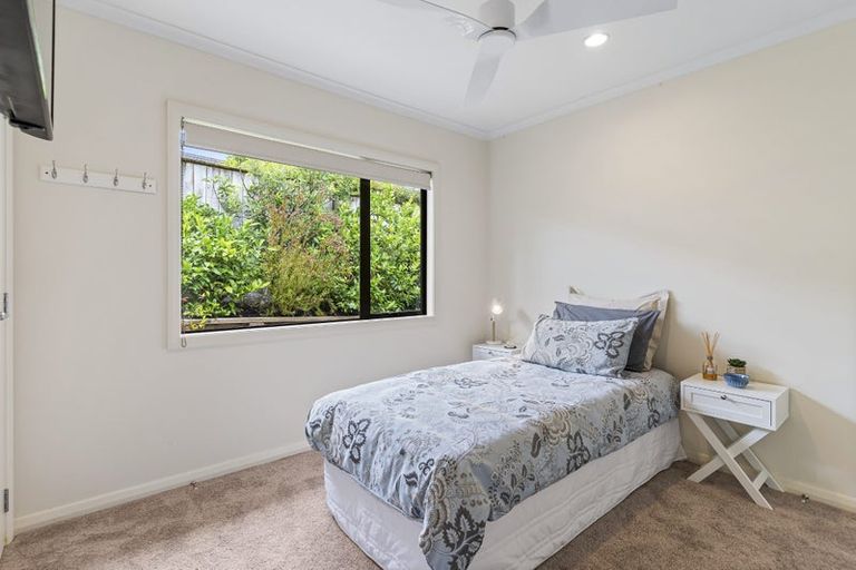 Photo of property in 35 Intrepid Crescent, Beachlands, Auckland, 2018