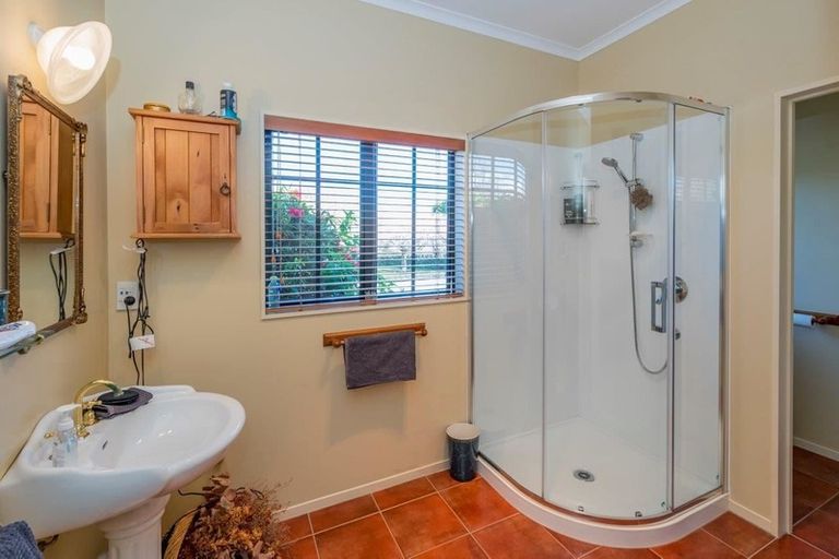 Photo of property in 184a Taylors Road, Otaki, 5583