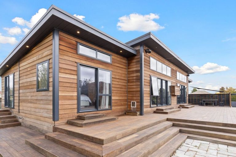 Photo of property in 18 Pembroke Street, Avondale, Christchurch, 8061