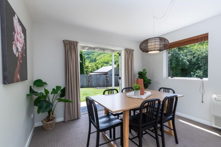 Photo of property in 13a Davey's Place, Arrowtown, 9302