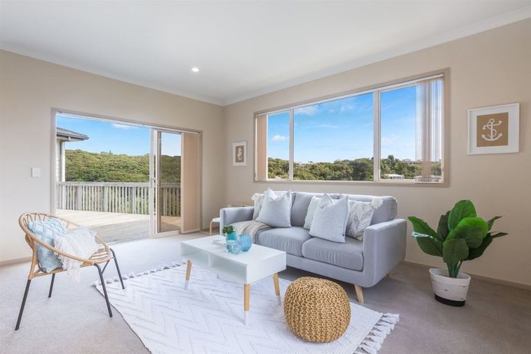 Photo of property in 20 Astronomer Place, Whitby, Porirua, 5024