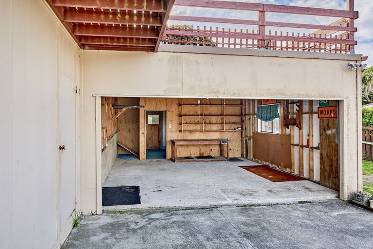 Photo of property in 10 Finn Place, Titahi Bay, Porirua, 5022