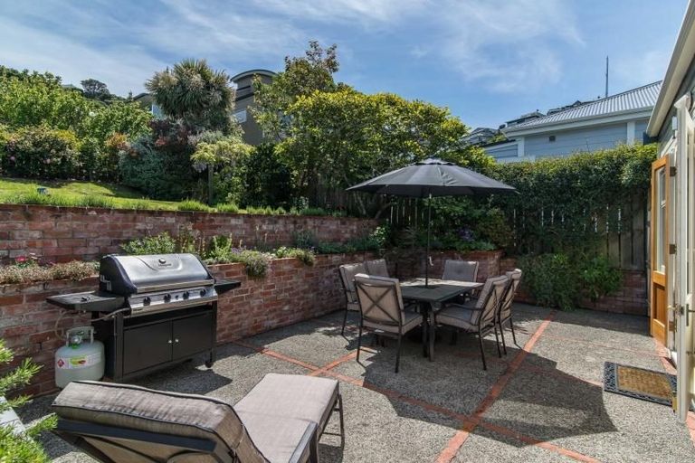 Photo of property in 66 Queens Drive, Lyall Bay, Wellington, 6022