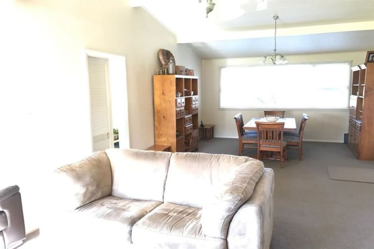 Photo of property in 160 Grimseys Road, Redwood, Christchurch, 8051