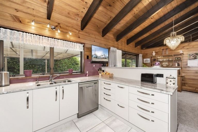 Photo of property in 6 Emma Place, Pukete, Hamilton, 3200