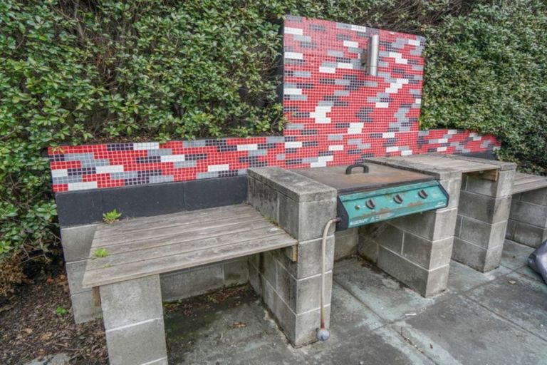 Photo of property in 15 Moreland Avenue, Papanui, Christchurch, 8053