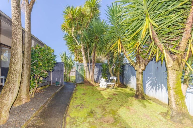 Photo of property in 16 Bartholomew Drive, Nawton, Hamilton, 3200