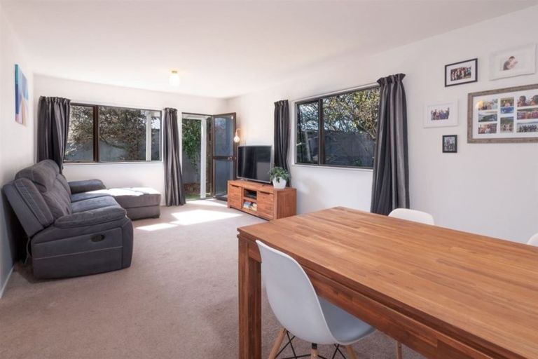 Photo of property in 1/50 Nottingham Avenue, Halswell, Christchurch, 8025